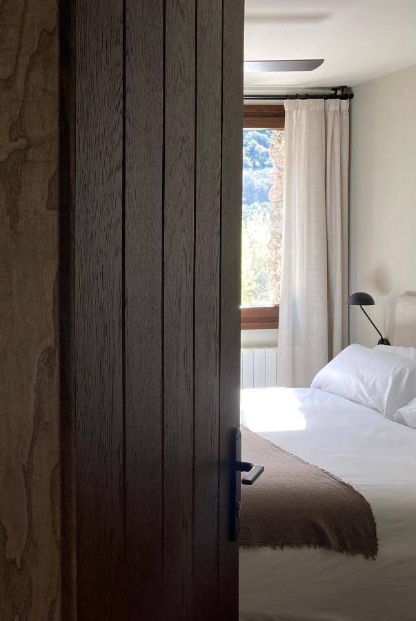 Les Nous Hotel Rialp Luaran gambar