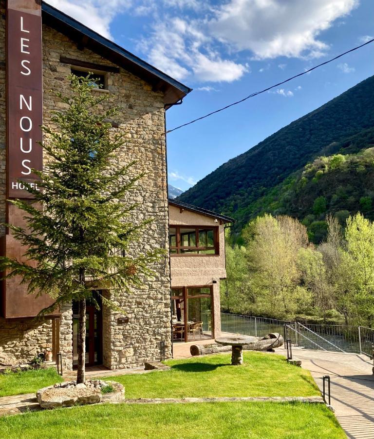 Les Nous Hotel Rialp Luaran gambar